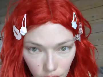 Askpoly Chaturbate stream image from March 28, 2025