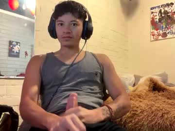Luchosaando Chaturbate stream image from March 28, 2025