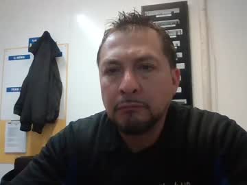 Goenallout Chaturbate stream image from March 28, 2025