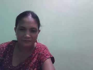 Mommypinay42 Chaturbate stream image from March 28, 2025