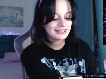 Darcyie1ove Chaturbate stream image from March 28, 2025