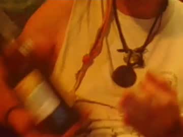 Hungc2c420 Chaturbate stream image from March 28, 2025
