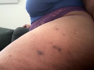 Riverbanx Chaturbate stream image from March 28, 2025