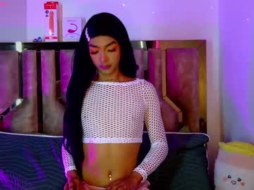 Julieta_Deluxe Chaturbate stream image from March 28, 2025