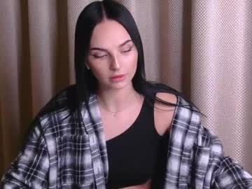 Nelly_Delice Chaturbate stream image from March 28, 2025