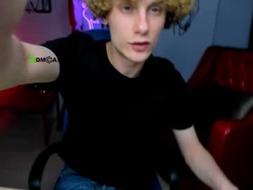 Kristy_Mooore Chaturbate stream image from March 28, 2025