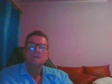 Ulmeni4 Chaturbate stream image from March 28, 2025