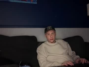 Biguklad9 Chaturbate stream image from March 28, 2025