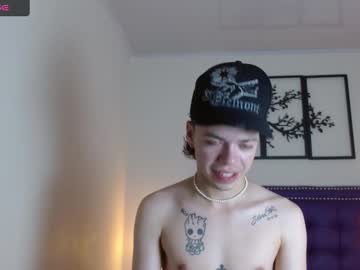 Daxpills Chaturbate stream image from March 28, 2025