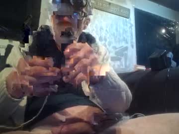 Len4you69 Chaturbate stream image from March 28, 2025