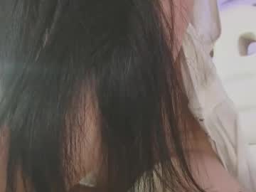 Miavero Chaturbate stream image from March 28, 2025