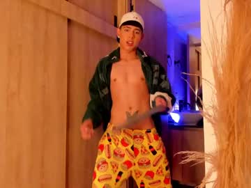 Juan_05_Perez Chaturbate stream image from March 29, 2025
