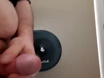 Pewpewcumlazers Chaturbate stream image from March 29, 2025