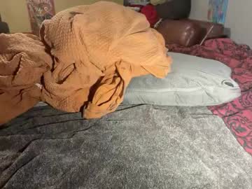 Supremelifers Chaturbate stream image from March 29, 2025