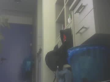 Kimonioss Chaturbate stream image from March 29, 2025