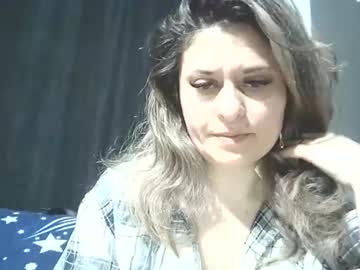Lionessmom Chaturbate stream image from March 29, 2025