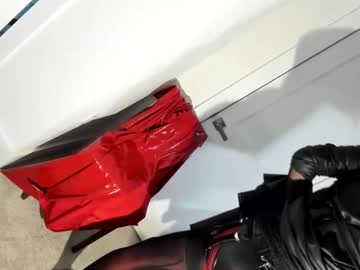 Roxxxxy4u Chaturbate stream image from March 29, 2025