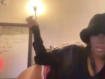 Casenbanxxx Chaturbate stream image from March 29, 2025