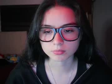 Emahot_ Chaturbate stream image from March 29, 2025