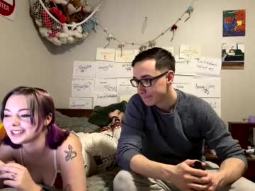 Mamiclouds Chaturbate stream image from March 29, 2025