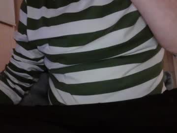 Moonlines Chaturbate stream image from March 29, 2025