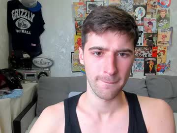 Gilbertogonzales Chaturbate stream image from March 29, 2025