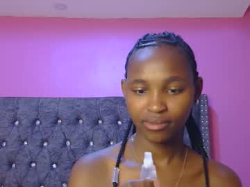 Tyla22 Chaturbate stream image from March 29, 2025