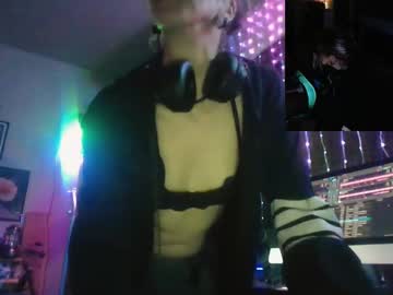 Mvnt1s Chaturbate stream image from March 29, 2025