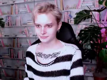 Demianenglen Chaturbate stream image from March 29, 2025