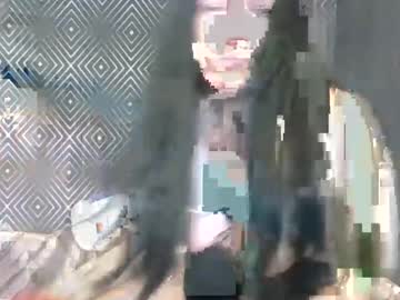 Goldenliina Chaturbate stream image from March 29, 2025