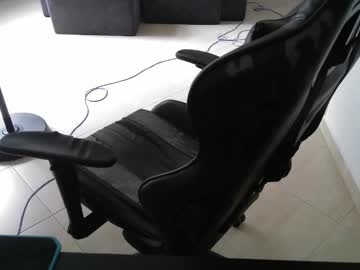 Tatmers Chaturbate stream image from March 29, 2025