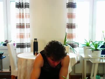 Curly_Merlin Chaturbate stream image from March 29, 2025