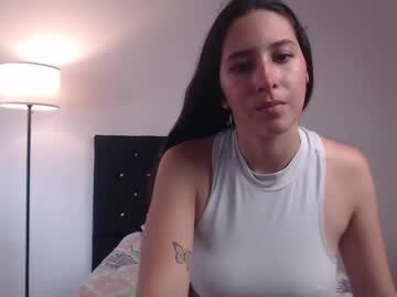 Lilacream Chaturbate stream image from March 29, 2025