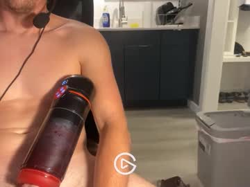 Gutzzzzzz Chaturbate stream image from March 29, 2025