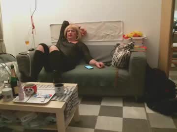 Meazenfree2617 Chaturbate stream image from March 29, 2025