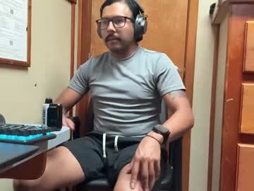Outerhevn Chaturbate stream image from March 29, 2025