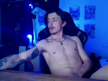 Smokechains Chaturbate stream image from March 29, 2025