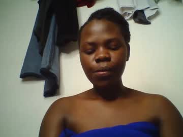Black_Applee Chaturbate stream image from March 29, 2025