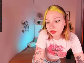 Yourghostwife Chaturbate stream image from March 29, 2025