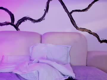 Alanahsweet Chaturbate stream image from March 29, 2025