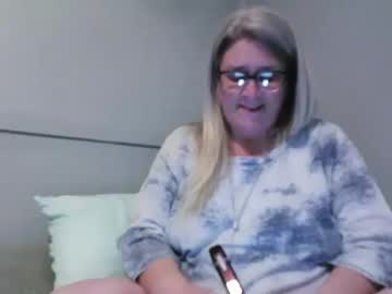 Jjuicy1 Chaturbate stream image from March 29, 2025