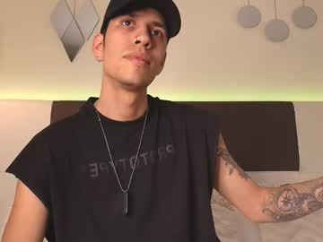 Chris_Castro Chaturbate stream image from March 29, 2025