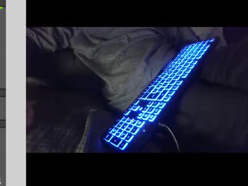 Echelonapps Chaturbate stream image from March 30, 2025