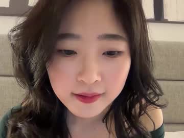 Cozykorean Chaturbate stream image from March 30, 2025