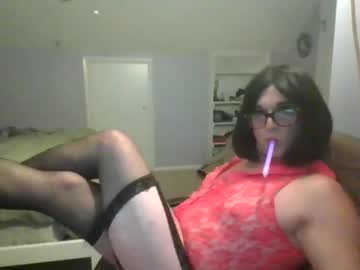Livinit2212 Chaturbate stream image from March 30, 2025
