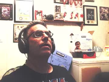 Dwinmontana Chaturbate stream image from March 30, 2025
