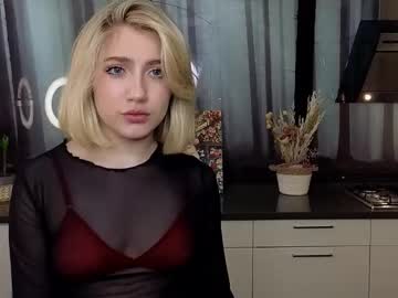 Pinkadele Chaturbate stream image from March 30, 2025