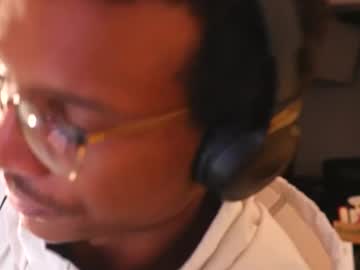 Bisexualrifle Chaturbate stream image from March 30, 2025