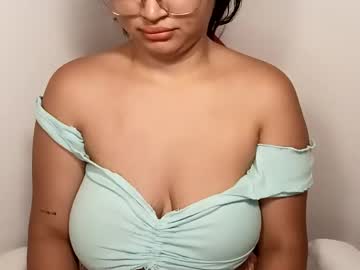 Miss_Ly_ Chaturbate stream image from March 30, 2025