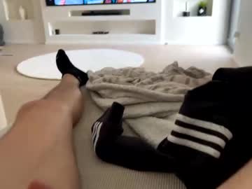 Dgm_ Chaturbate stream image from March 30, 2025